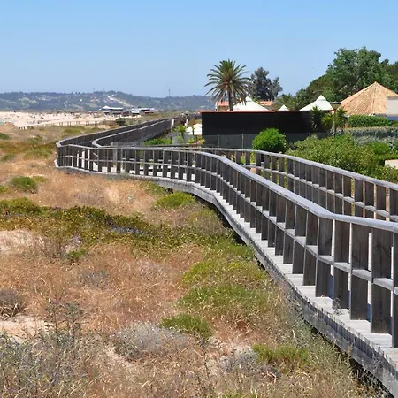 Few Steps To The Appartement *