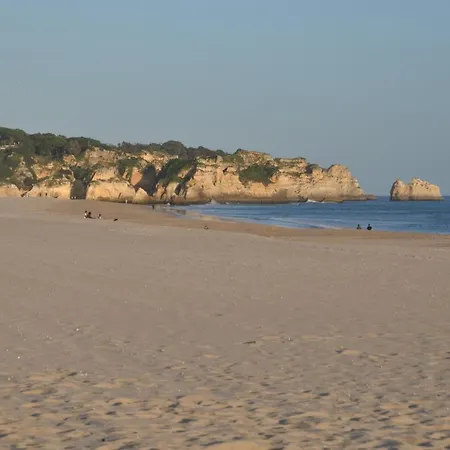 Few Steps To The Apartamento *