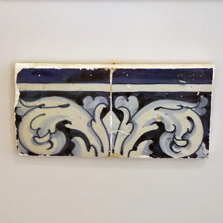 Few Steps To The 아파트 알보르